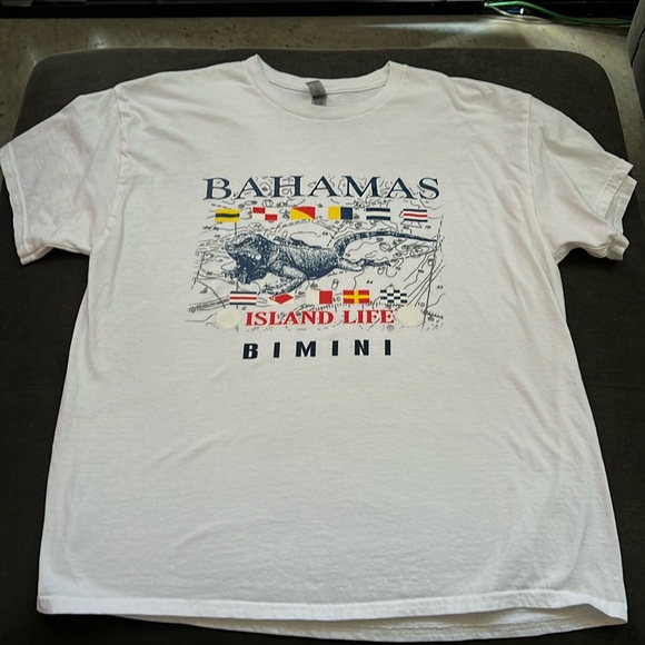 White t-shirt - Picture 1 of 1